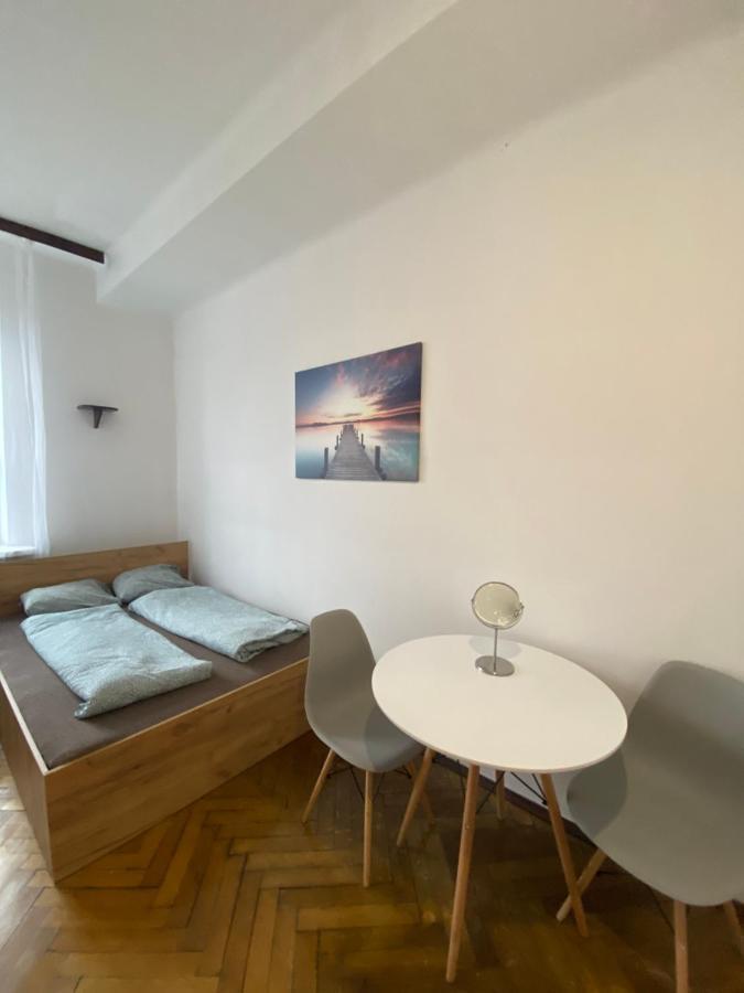 Classy Rooms In Old Town Cracovie Extérieur photo